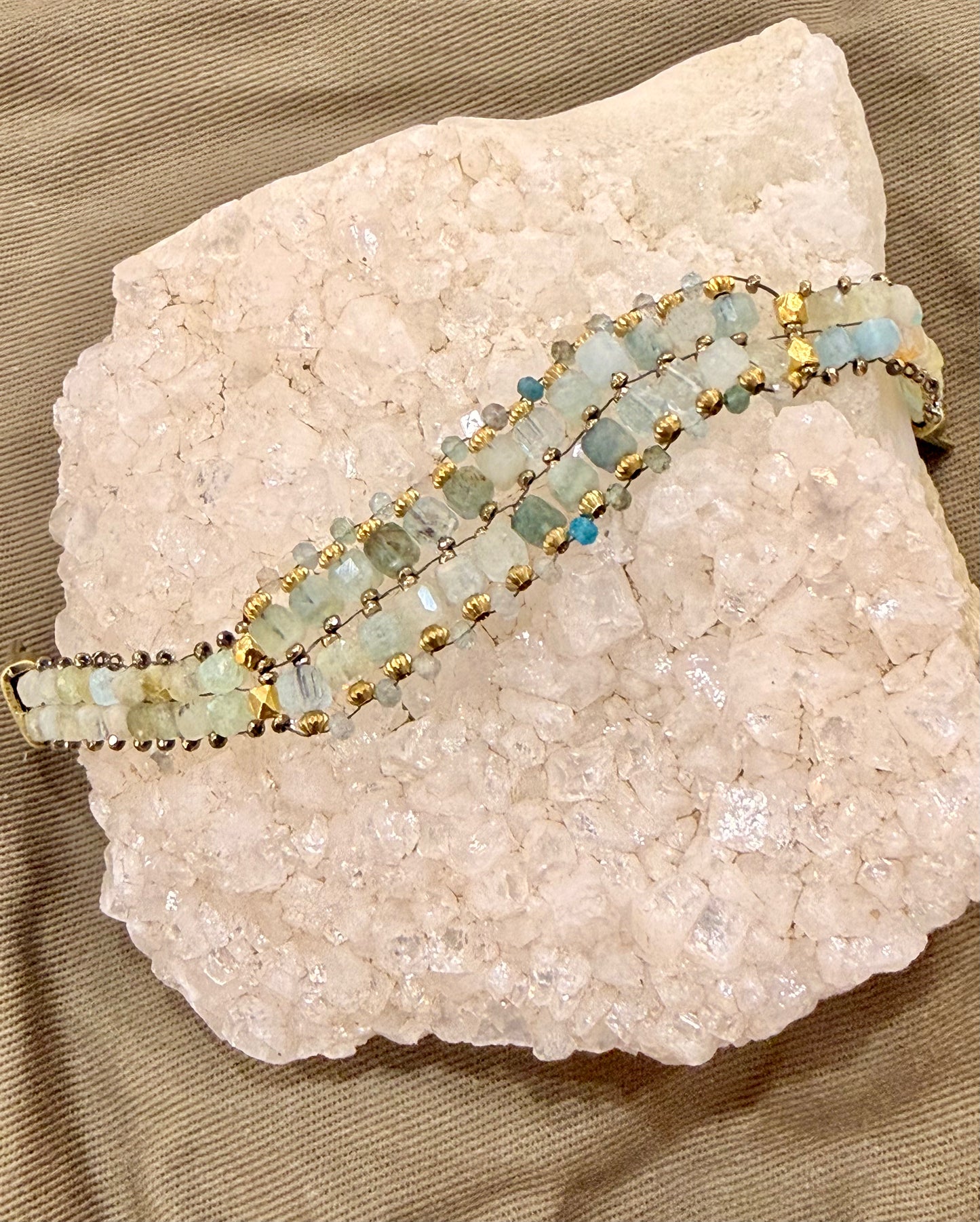 JMM25-211 Aquamarine Cubes/Hematite
