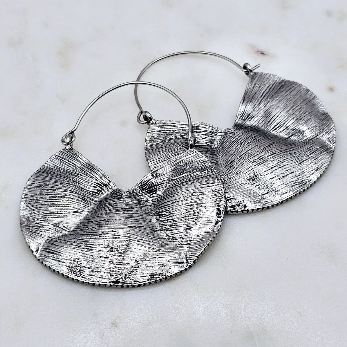 Crinkle Hoops