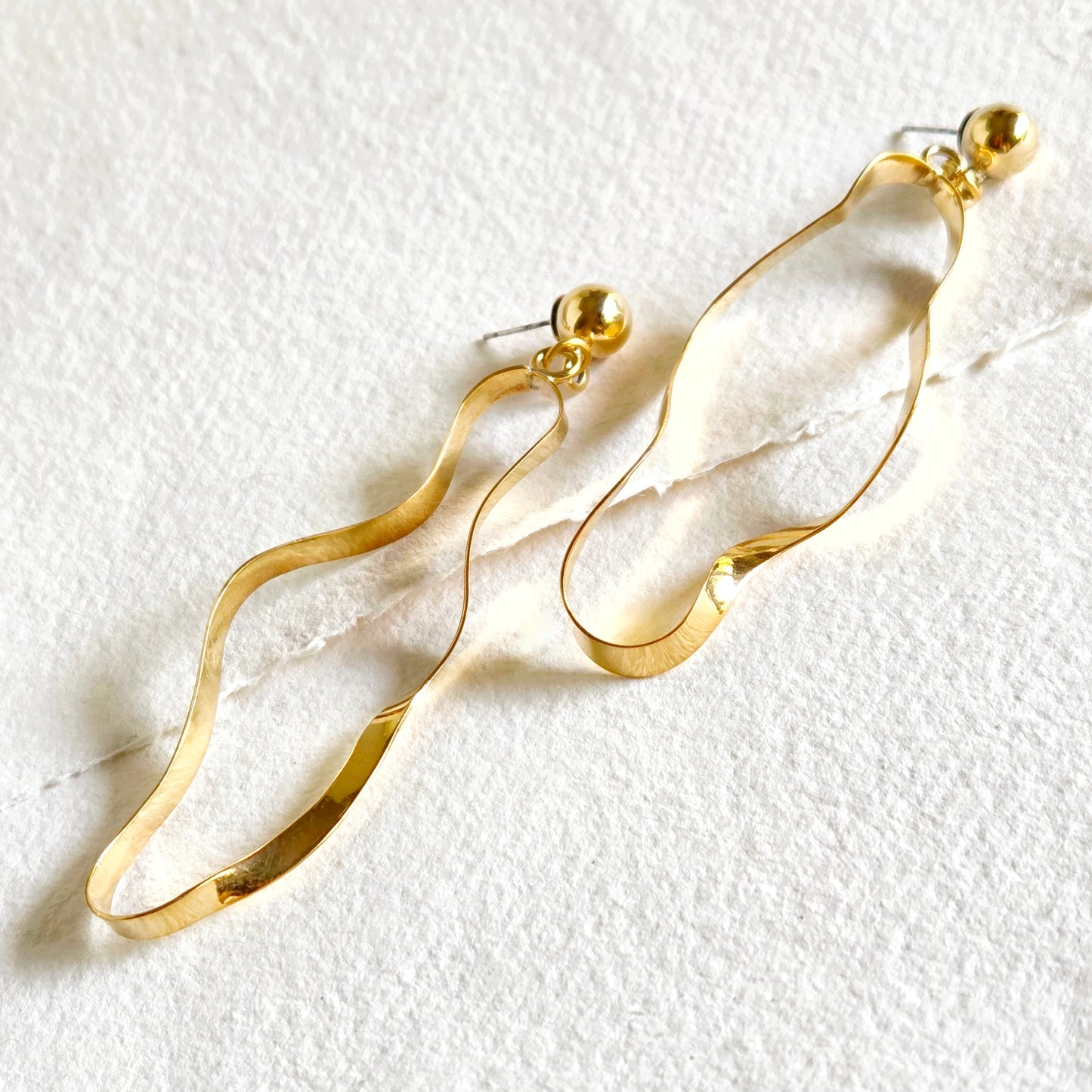 Curve Flat Wire Drop Earrings