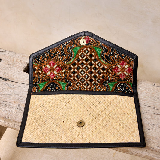 Rattan Clutch