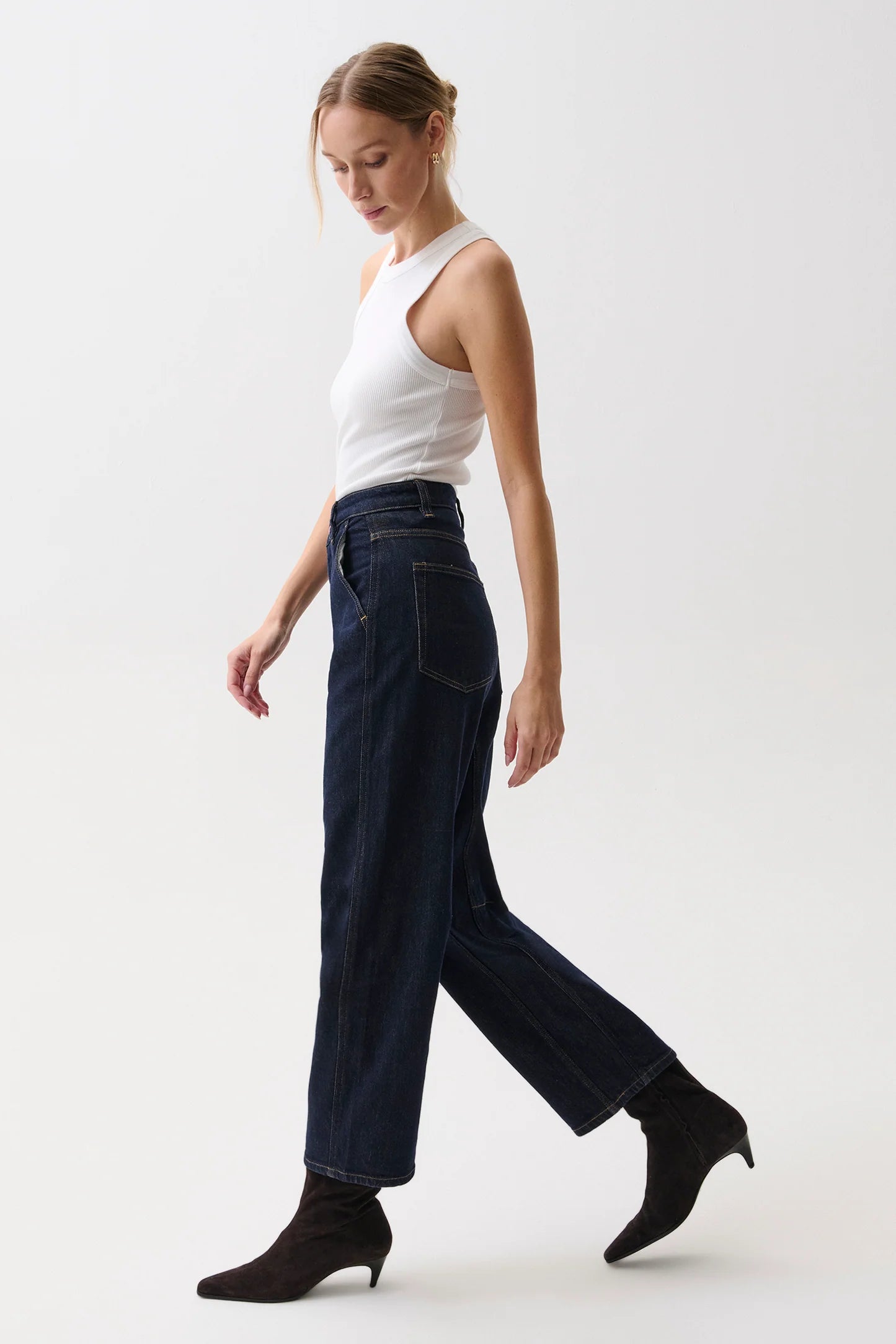 Beau Seamed Crescent - Nightfall
