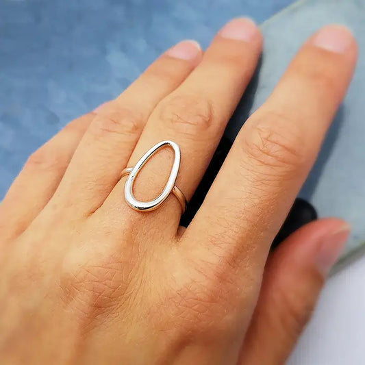 Oval Ring